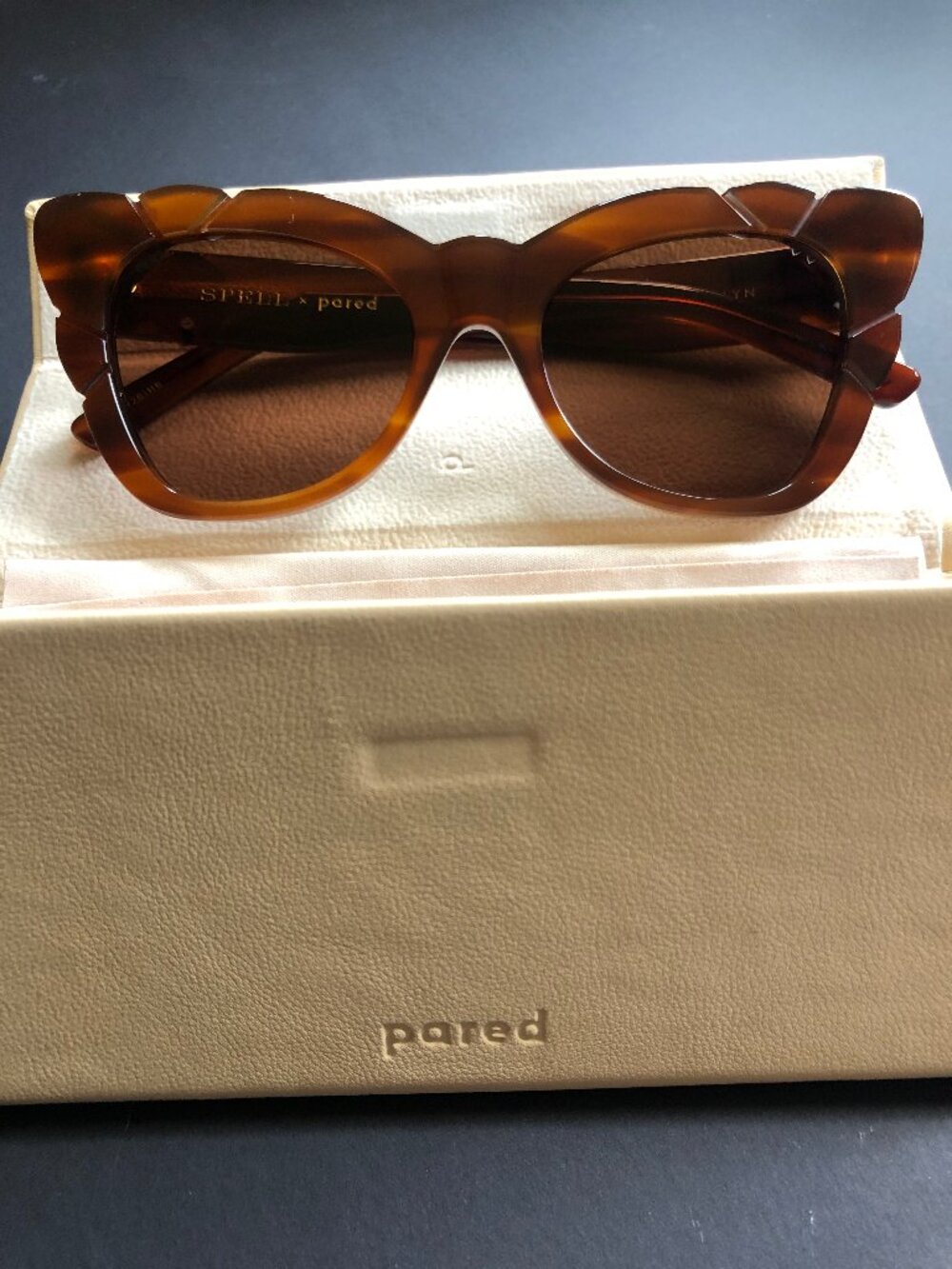 Spell & the Gypsy x pared Marilyn Thick Arm with Solid Brown Lens Sunglasses NEW
